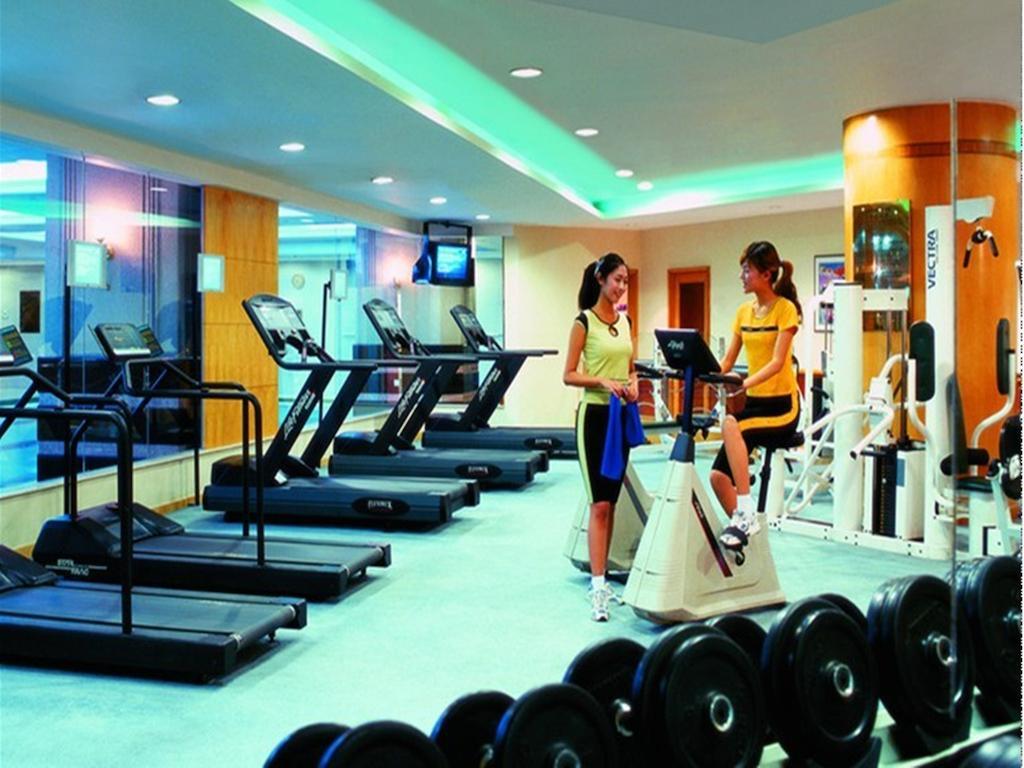 Wyndham Grand Plaza Royale Palace Чънду Екстериор снимка